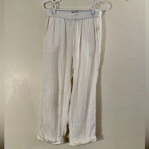 White Linen Capris